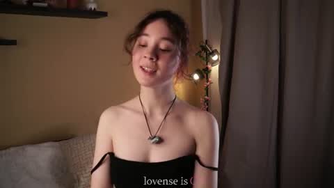 Lina online show from August 8, 11:05 pm