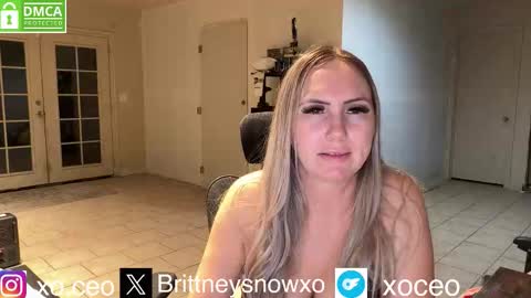 BrittneySnowXO online show from February 19, 6:44 am