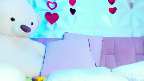 BRIYIT     online show from March 31, 8:22 am