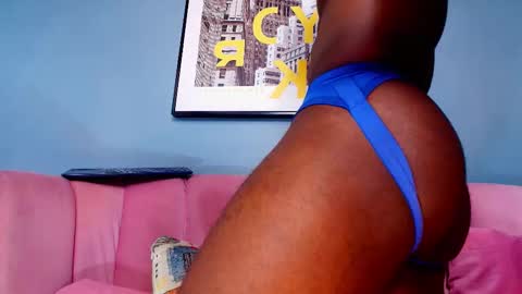 Bro friends online show from February 18, 2:14 pm