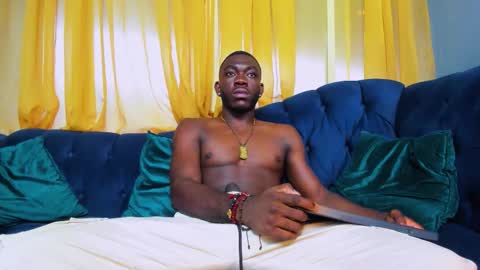 Bro friends online show from February 25, 1:20 pm