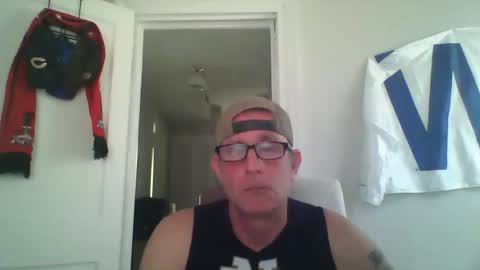 brodyb545755 online show from April 26, 6:15 pm