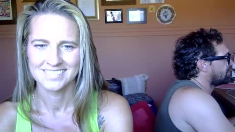 brokecasn online show from August 18, 5:08 pm
