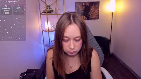 Lady Brooke online show from August 14, 10:57 pm