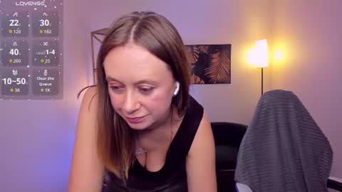 Lady Brooke online show from August 15, 12:03 am