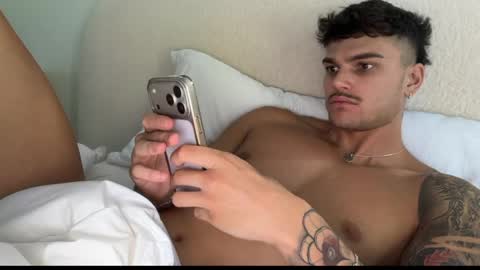 BrooklynTay online show from May 5, 2:02 am