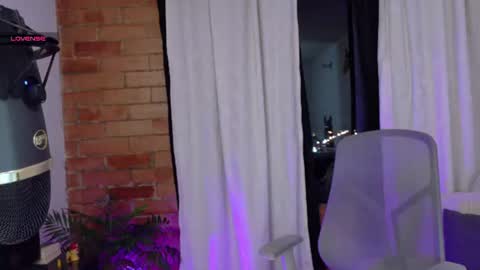 Miss online show from August 15, 3:43 am