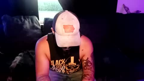 brownboyt online show from August 7, 1:38 am