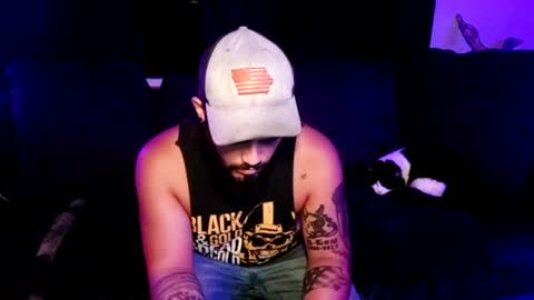 brownboyt online show from August 7, 2:44 am
