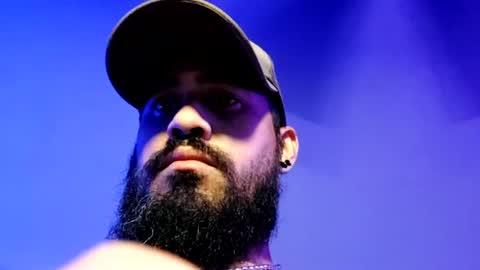 brownboyt online show from August 10, 10:49 am