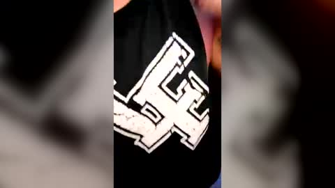 brownboyt online show from August 15, 9:13 am