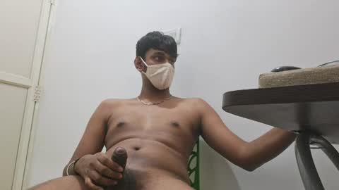 brownguy2505 online show from June 30, 5:58 pm