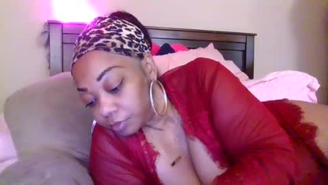 brownroundrenee online show from August 2, 10:55 am