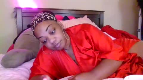 brownroundrenee online show from August 4, 1:30 pm