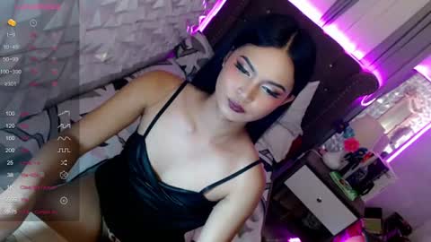 brownsausageroberta online show from August 8, 3:01 pm
