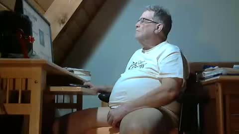brubar online show from May 1, 2:59 am