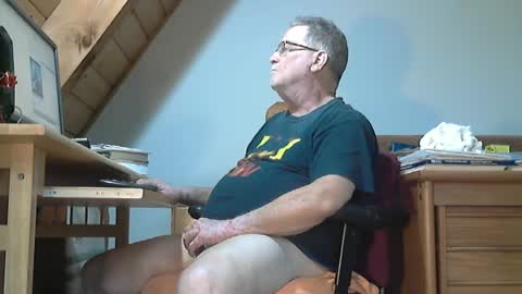 brubar online show from July 22, 5:04 pm