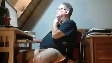 brubar online show from August 8, 2:33 am