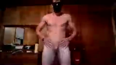bruce251251 online show from August 10, 1:29 am