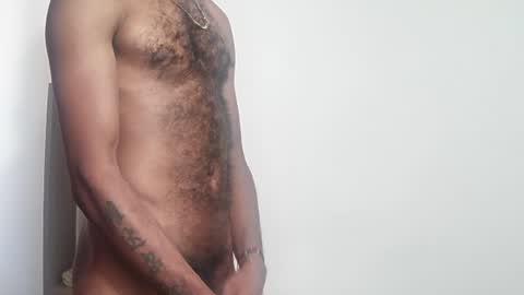 bruce_1111 online show from June 19, 8:42 pm