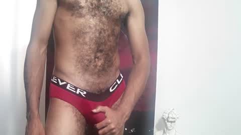 bruce_1111 online show from July 25, 12:42 pm