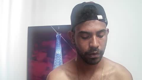bruce_1111 online show from July 25, 4:00 pm