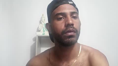 bruce_1111 online show from July 26, 11:48 am