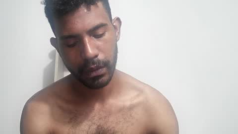 bruce_1111 online show from July 31, 10:32 am
