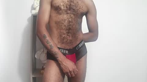 bruce_1111 online show from August 1, 2:34 pm