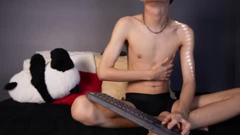 Bruce Hans online show from July 30, 1:18 pm