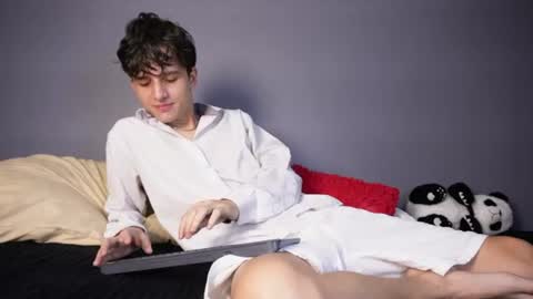 Bruce Hans online show from August 3, 1:07 pm