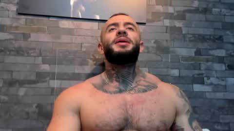 brucedallas online show from August 3, 5:25 am