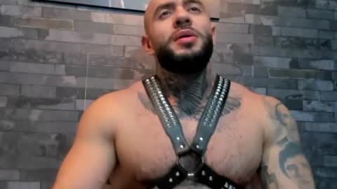 brucedallas online show from August 13, 4:15 am