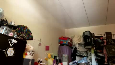 Brujaxgrey online show from July 25, 7:40 pm