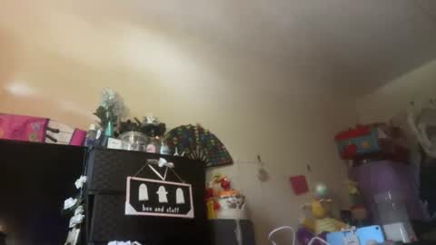 Brujaxgrey online show from August 12, 8:00 pm