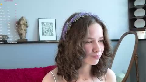 Tess online show from August 13, 9:01 am
