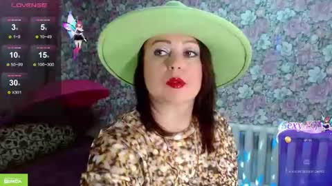 Julia online show from July 12, 9:43 pm