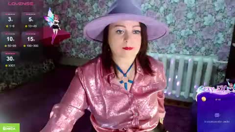 Julia online show from July 18, 9:49 pm