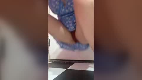 brunettedoll100 online show from August 4, 7:05 am