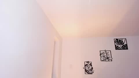     online show from August 1, 10:38 pm