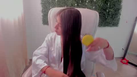 brunnette online show from July 12, 4:57 pm