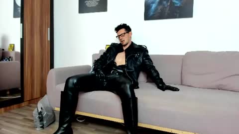 Brutus K online show from August 9, 1:45 pm