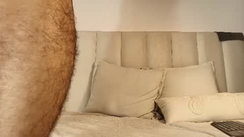 bry_alx online show from August 6, 8:13 am