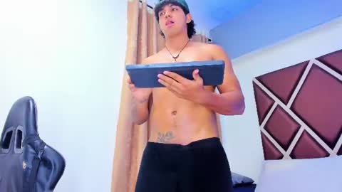 Bryan  online show from August 8, 11:49 pm