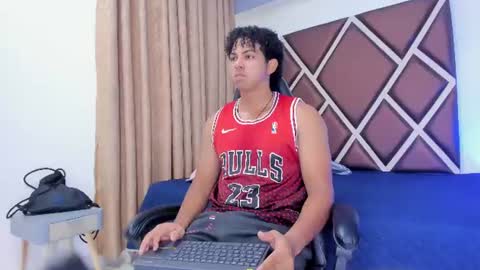 Bryan  online show from August 10, 7:37 pm