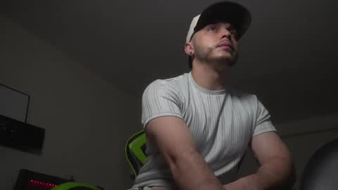bryanncan01 online show from April 5, 12:29 am