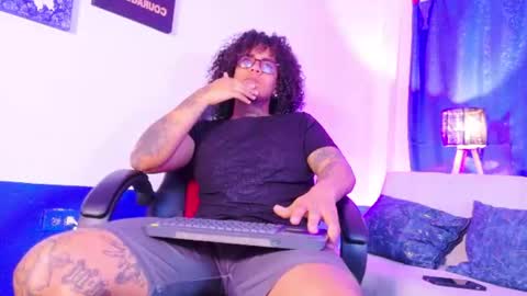 brytiago_zane online show from August 15, 12:09 pm