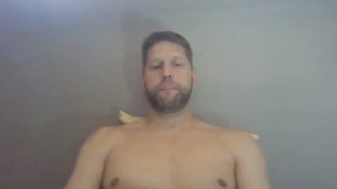 bubblebee1982 online show from July 6, 8:06 am