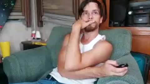 Max online show from August 1, 1:11 am