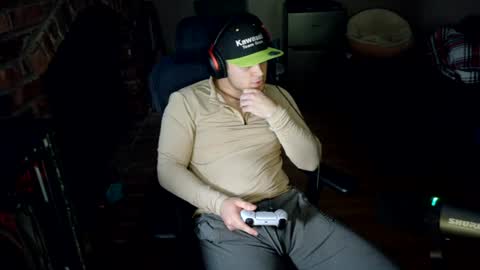 bubblebuttbdn online show from August 7, 9:42 am